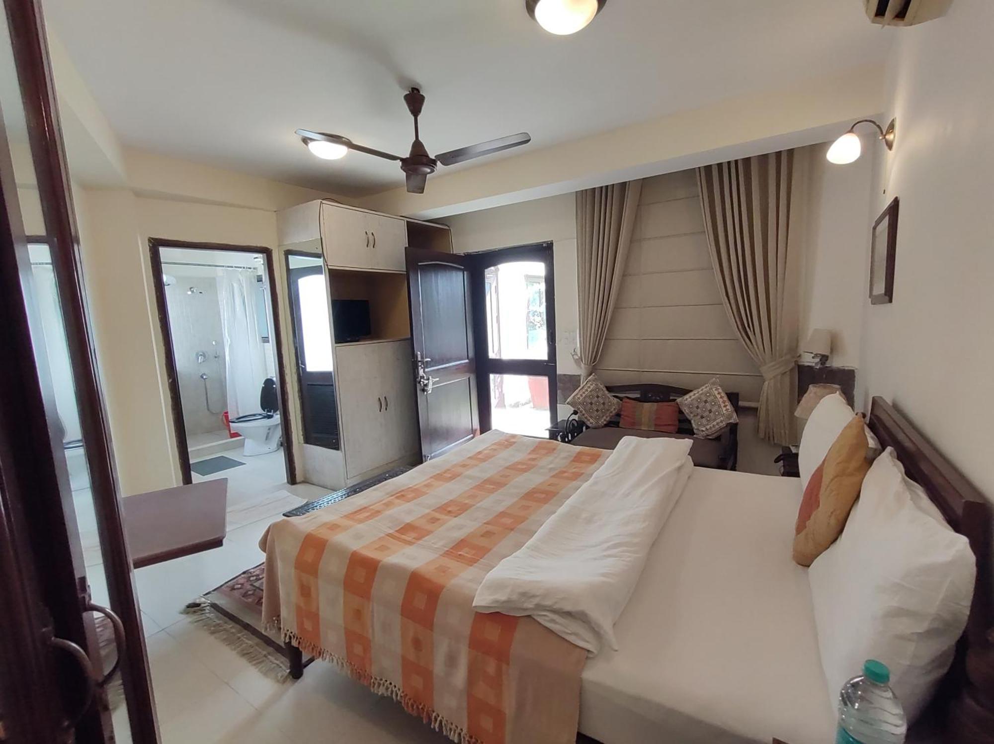 The Estate Villa New Delhi Exterior photo